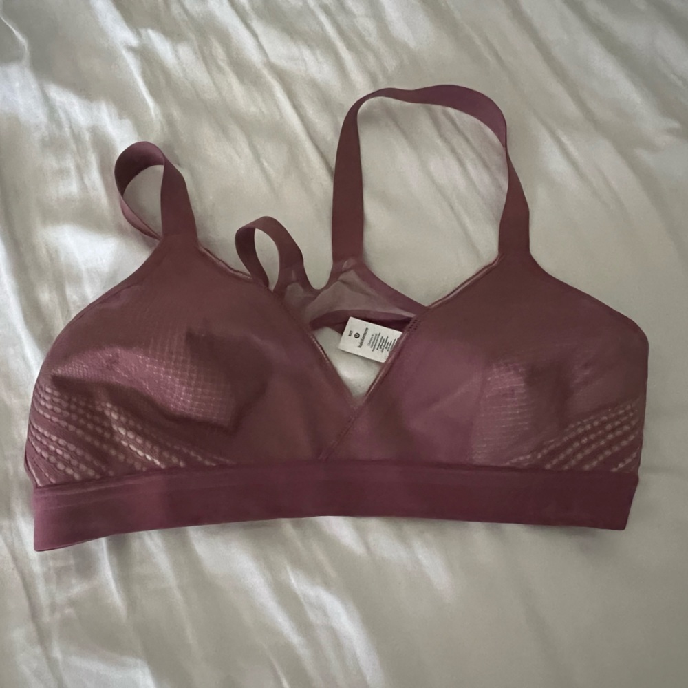 Lululemon 32B Bra